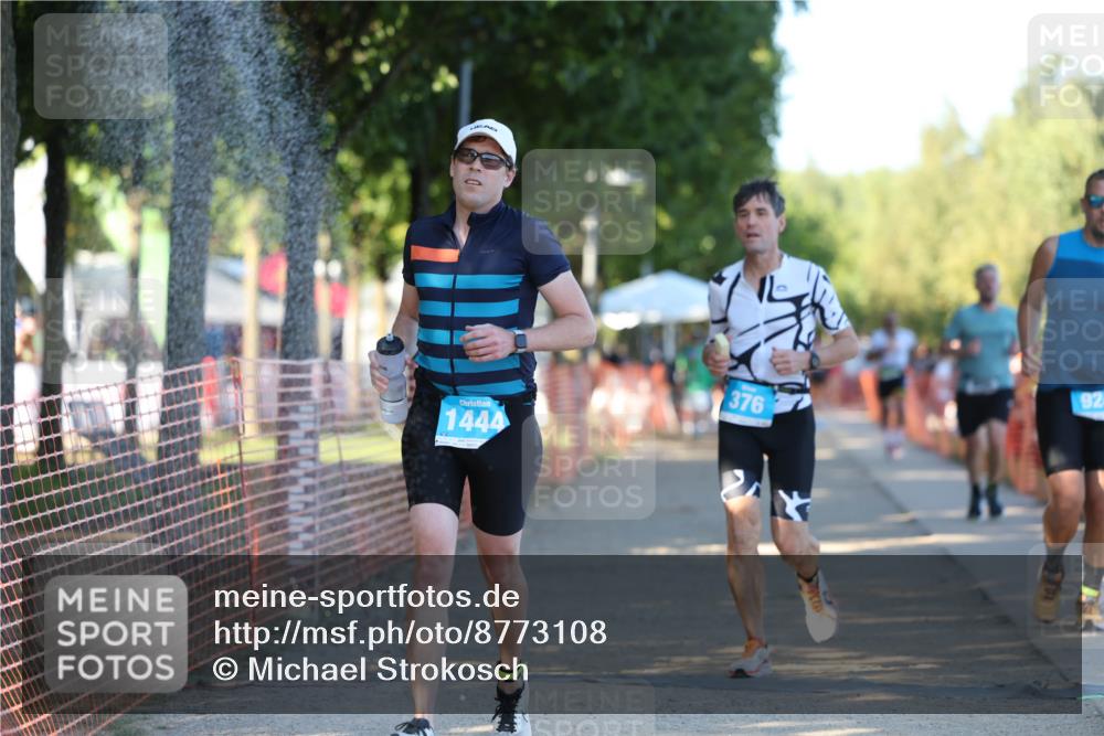 07.09.2025 - 19. Norderstedt Triathlon Michael Strokosch http://msf.ph/oto/8773108 07.09.2025 16:35:48 Laufen 376, 913, 924, 946, 1444 meine-sportfotos.de