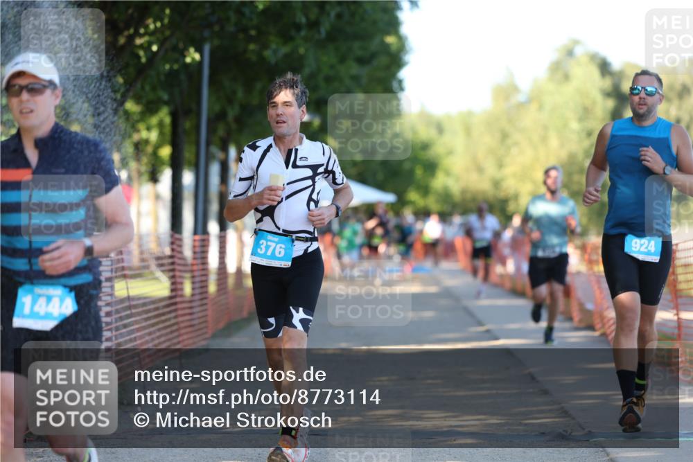 07.09.2025 - 19. Norderstedt Triathlon Michael Strokosch http://msf.ph/oto/8773114 07.09.2025 16:35:49 Laufen 376, 913, 924, 946, 1444 meine-sportfotos.de