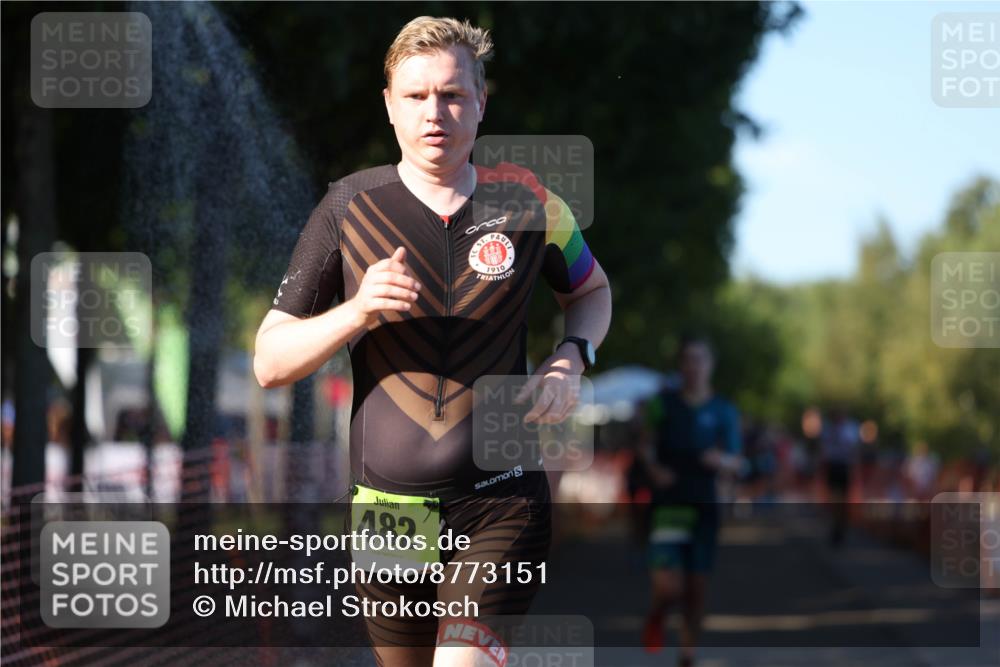 07.09.2025 - 19. Norderstedt Triathlon Michael Strokosch http://msf.ph/oto/8773151 07.09.2025 16:36:01 Laufen 482, 1085, 1588, 1628 meine-sportfotos.de