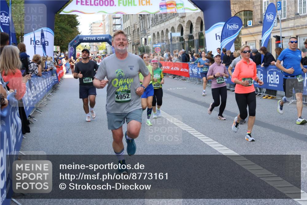 07.09.2025 - BARMER Alsterlauf Strokosch-Dieckow http://msf.ph/oto/8773161 07.09.2025 10:09:21 Ziel 2023, 2197, 2224, 2363, 2391, 2622, 2925, 3054, 3770, 4155, 4203, 4260, 4474, 4522, 4714, 4743, 4906, 4915, 5052, 5443, 5519, 5533, 5821, 6190, 6258, 8115, 8147, 8162 meine-sportfotos.de