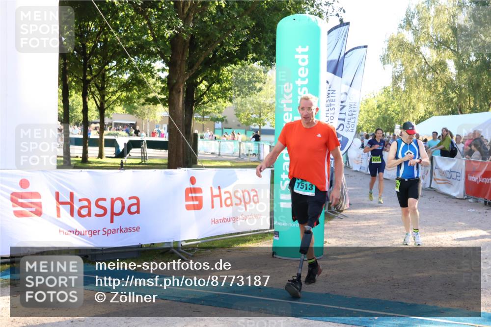 07.09.2025 - 19. Norderstedt Triathlon Zöllner http://msf.ph/oto/8773187 07.09.2025 16:51:58 Ziel 431, 1084, 1092, 1513, 1567 meine-sportfotos.de