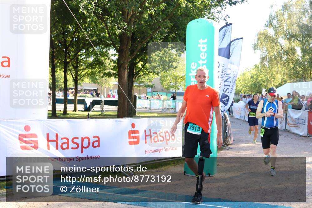 07.09.2025 - 19. Norderstedt Triathlon Zöllner http://msf.ph/oto/8773192 07.09.2025 16:51:58 Ziel 431, 1084, 1092, 1513, 1567 meine-sportfotos.de