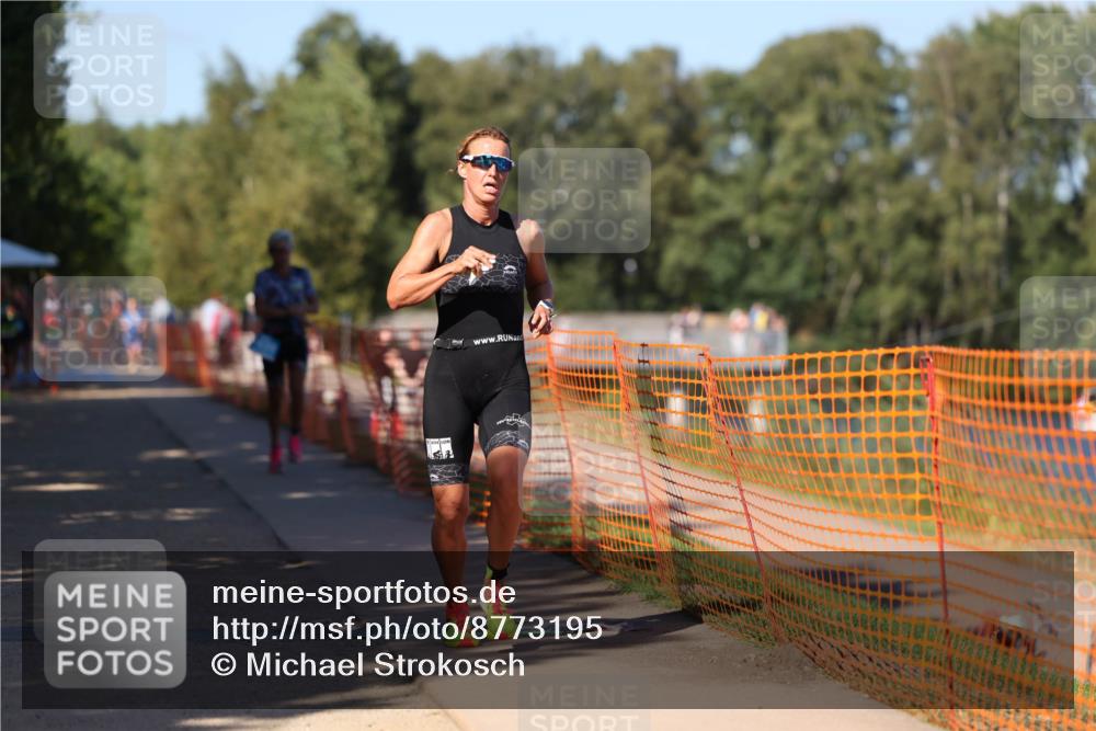 07.09.2025 - 19. Norderstedt Triathlon Michael Strokosch http://msf.ph/oto/8773195 07.09.2025 15:39:18 Laufen 469, 1439 meine-sportfotos.de