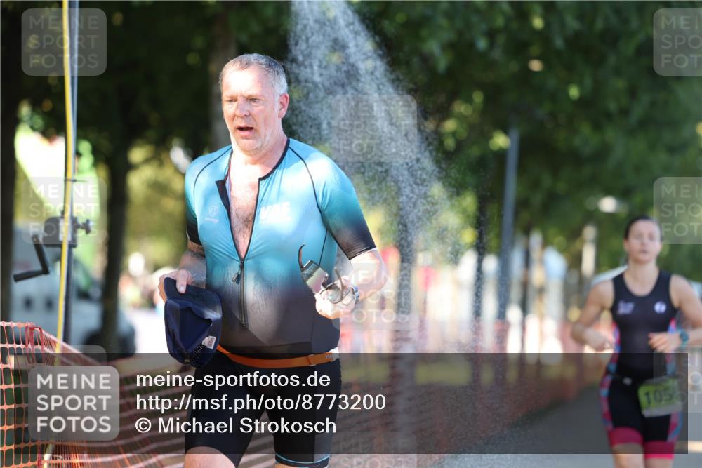 07.09.2025 - 19. Norderstedt Triathlon Michael Strokosch http://msf.ph/oto/8773200 07.09.2025 16:36:09 Laufen 932, 1058, 1589, 1628 meine-sportfotos.de