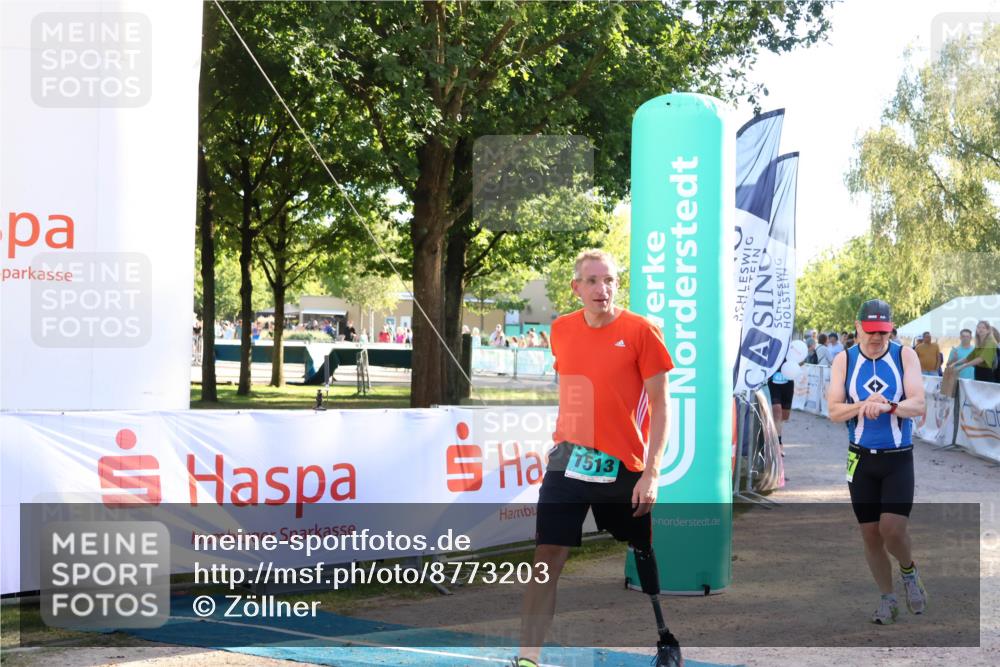 07.09.2025 - 19. Norderstedt Triathlon Zöllner http://msf.ph/oto/8773203 07.09.2025 16:51:58 Ziel 431, 1084, 1092, 1513, 1567 meine-sportfotos.de