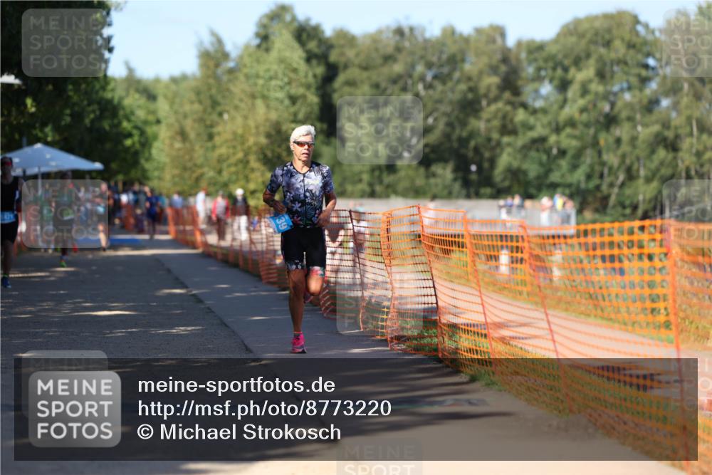 07.09.2025 - 19. Norderstedt Triathlon Michael Strokosch http://msf.ph/oto/8773220 07.09.2025 15:39:20 Laufen 469, 1439 meine-sportfotos.de