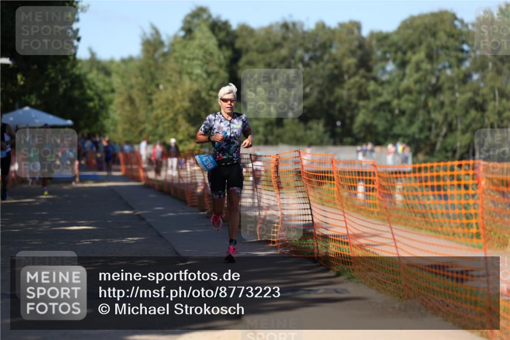07.09.2025 - 19. Norderstedt Triathlon Michael Strokosch http://msf.ph/oto/8773223 07.09.2025 15:39:21 Laufen 469, 1439, 1500 meine-sportfotos.de