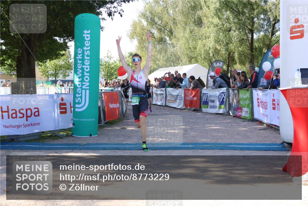 07.09.2025 - 19. Norderstedt Triathlon Zöllner http://msf.ph/oto/8773229 07.09.2025 10:55:55 Ziel 637, 661, 680 meine-sportfotos.de