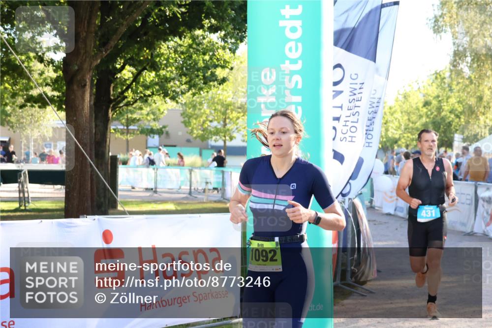 07.09.2025 - 19. Norderstedt Triathlon Zöllner http://msf.ph/oto/8773246 07.09.2025 16:52:01 Ziel 431, 1084, 1092, 1513, 1567 meine-sportfotos.de