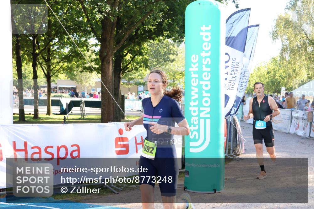 07.09.2025 - 19. Norderstedt Triathlon Zöllner http://msf.ph/oto/8773248 07.09.2025 16:52:01 Ziel 431, 1084, 1092, 1513, 1567 meine-sportfotos.de