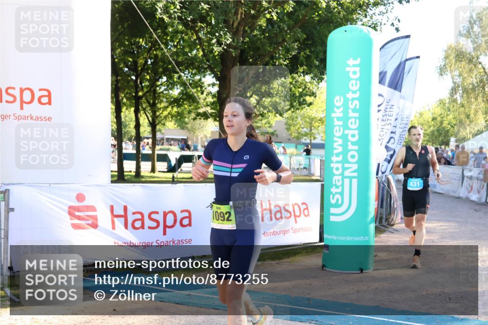 07.09.2025 - 19. Norderstedt Triathlon Zöllner http://msf.ph/oto/8773255 07.09.2025 16:52:02 Ziel 431, 1092, 1513, 1567 meine-sportfotos.de
