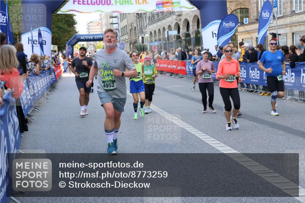 07.09.2025 - BARMER Alsterlauf Strokosch-Dieckow http://msf.ph/oto/8773259 07.09.2025 10:09:21 Ziel 2023, 2197, 2224, 2363, 2391, 2622, 2925, 3054, 3770, 4155, 4203, 4260, 4474, 4522, 4714, 4743, 4906, 4915, 5052, 5443, 5519, 5533, 5821, 6190, 6258, 8115, 8147, 8162 meine-sportfotos.de