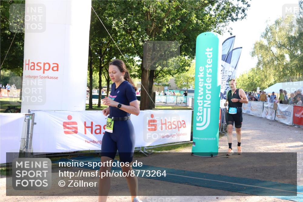 07.09.2025 - 19. Norderstedt Triathlon Zöllner http://msf.ph/oto/8773264 07.09.2025 16:52:02 Ziel 431, 1092, 1513, 1567 meine-sportfotos.de
