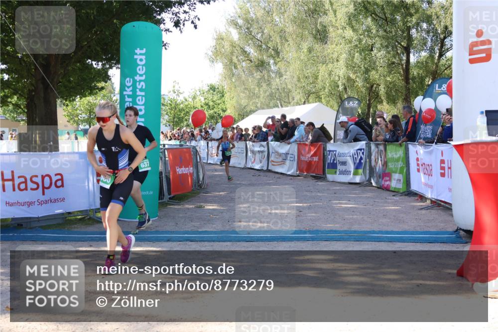 07.09.2025 - 19. Norderstedt Triathlon Zöllner http://msf.ph/oto/8773279 07.09.2025 10:55:59 Ziel 134, 637, 661, 680 meine-sportfotos.de