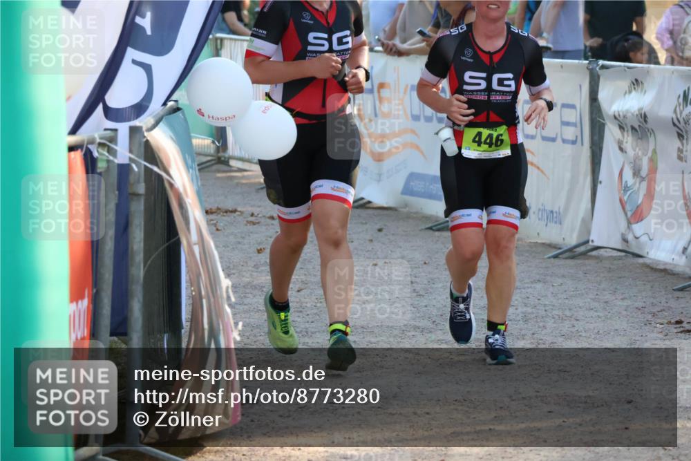 07.09.2025 - 19. Norderstedt Triathlon Zöllner http://msf.ph/oto/8773280 07.09.2025 16:52:38 Ziel 445, 446 meine-sportfotos.de