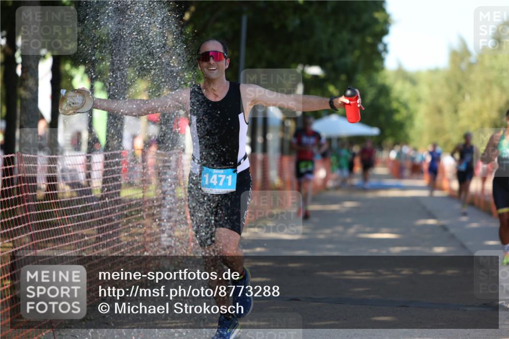 07.09.2025 - 19. Norderstedt Triathlon Michael Strokosch http://msf.ph/oto/8773288 07.09.2025 15:39:27 Laufen 896, 1439, 1500 meine-sportfotos.de