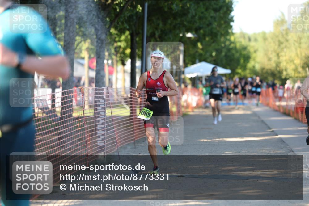 07.09.2025 - 19. Norderstedt Triathlon Michael Strokosch http://msf.ph/oto/8773331 07.09.2025 16:36:53 Laufen 530, 937, 1065, 1084, 1424 meine-sportfotos.de