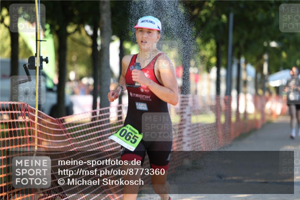 07.09.2025 - 19. Norderstedt Triathlon Michael Strokosch http://msf.ph/oto/8773360 07.09.2025 16:36:55 Laufen 530, 937, 1065, 1424 meine-sportfotos.de