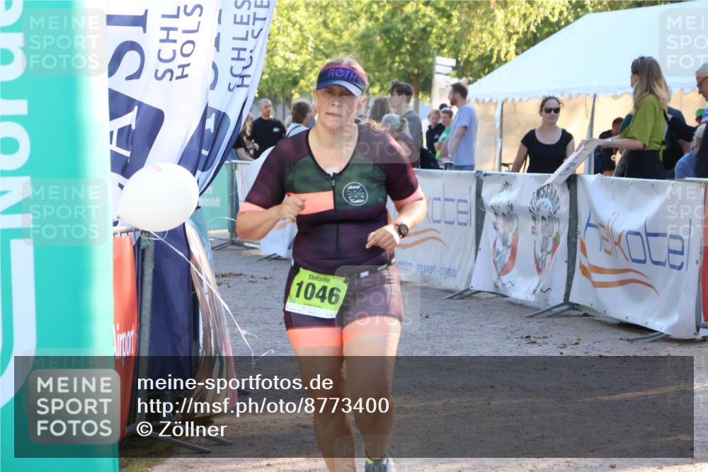 07.09.2025 - 19. Norderstedt Triathlon Zöllner http://msf.ph/oto/8773400 07.09.2025 16:52:56 Ziel 1046, 1094 meine-sportfotos.de