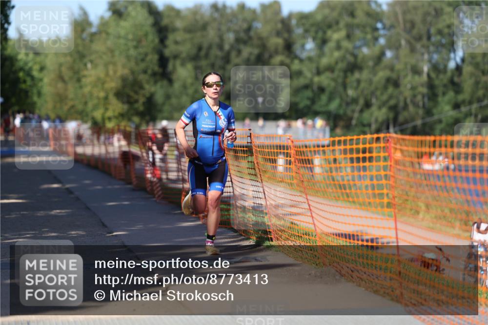 07.09.2025 - 19. Norderstedt Triathlon Michael Strokosch http://msf.ph/oto/8773413 07.09.2025 15:39:37 Laufen 478, 896, 1434 meine-sportfotos.de