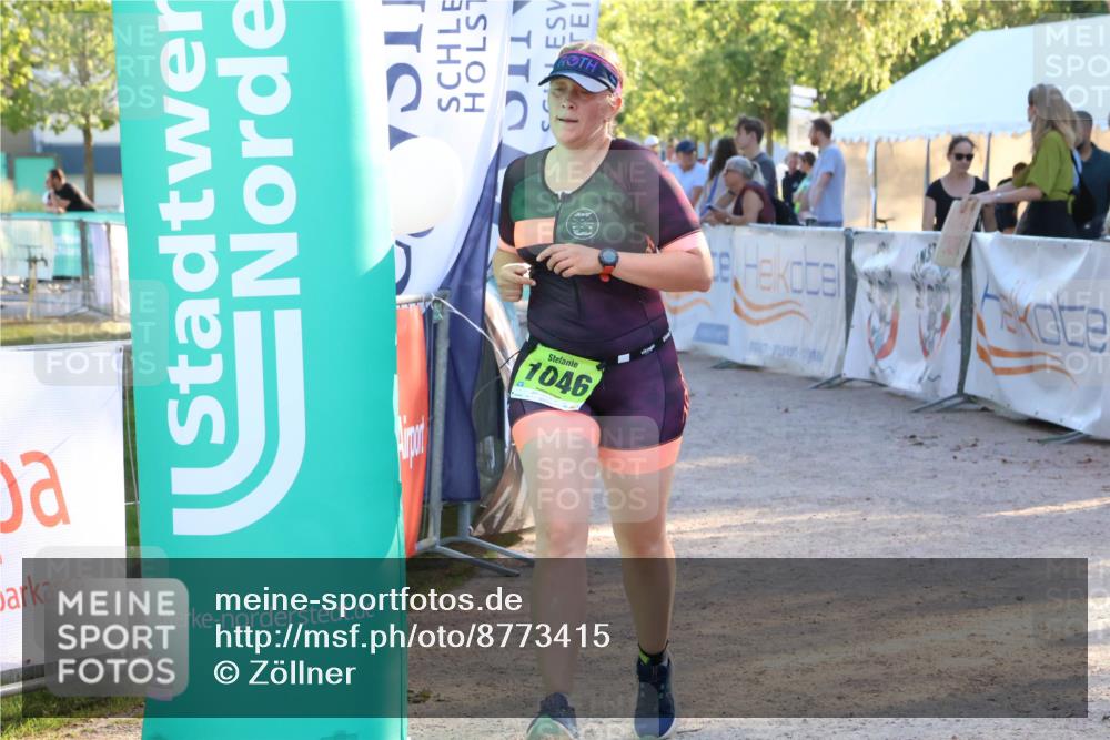07.09.2025 - 19. Norderstedt Triathlon Zöllner http://msf.ph/oto/8773415 07.09.2025 16:52:57 Ziel 1046, 1094 meine-sportfotos.de
