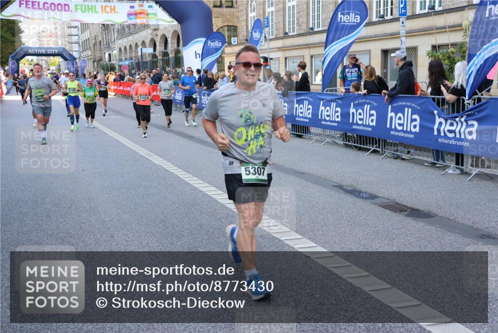 07.09.2025 - BARMER Alsterlauf Strokosch-Dieckow http://msf.ph/oto/8773430 07.09.2025 10:09:19 Ziel 2023, 2197, 2224, 2363, 2391, 2622, 2925, 3770, 4155, 4203, 4260, 4435, 4474, 4522, 4714, 4743, 4906, 4915, 5052, 5131, 5443, 5519, 5533, 5821, 6190, 6258 meine-sportfotos.de