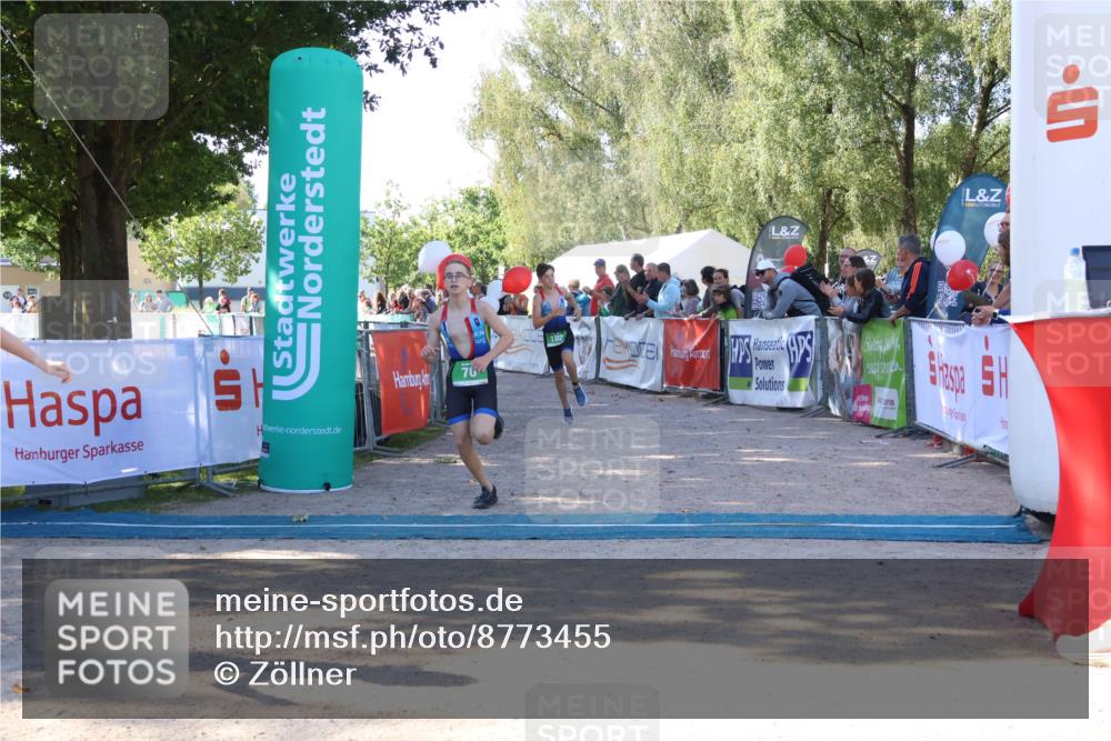 07.09.2025 - 19. Norderstedt Triathlon Zöllner http://msf.ph/oto/8773455 07.09.2025 10:56:37 Ziel 70, 102, 682 meine-sportfotos.de
