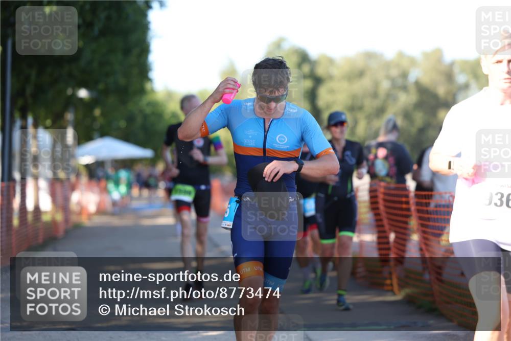 07.09.2025 - 19. Norderstedt Triathlon Michael Strokosch http://msf.ph/oto/8773474 07.09.2025 16:37:23 Laufen 425, 931, 936, 1095, 1556 meine-sportfotos.de