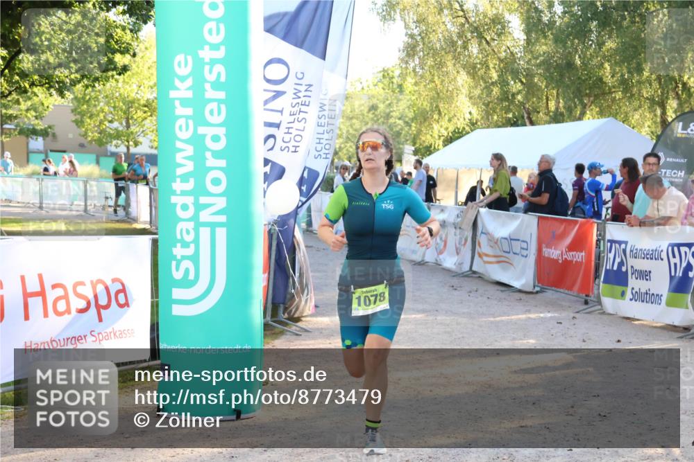 07.09.2025 - 19. Norderstedt Triathlon Zöllner http://msf.ph/oto/8773479 07.09.2025 16:53:03 Ziel 1046, 1078 meine-sportfotos.de