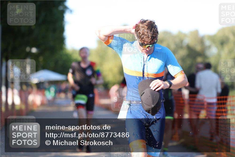 07.09.2025 - 19. Norderstedt Triathlon Michael Strokosch http://msf.ph/oto/8773486 07.09.2025 16:37:23 Laufen 425, 931, 936, 1095, 1556 meine-sportfotos.de