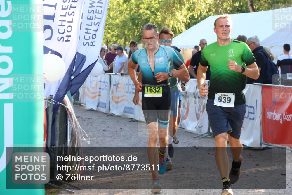 07.09.2025 - 19. Norderstedt Triathlon Zöllner http://msf.ph/oto/8773511 07.09.2025 16:53:10 Ziel 939, 1632 meine-sportfotos.de