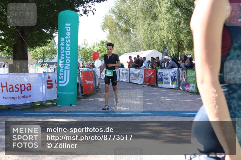 07.09.2025 - 19. Norderstedt Triathlon Zöllner http://msf.ph/oto/8773517 07.09.2025 10:56:55 Ziel 651 meine-sportfotos.de