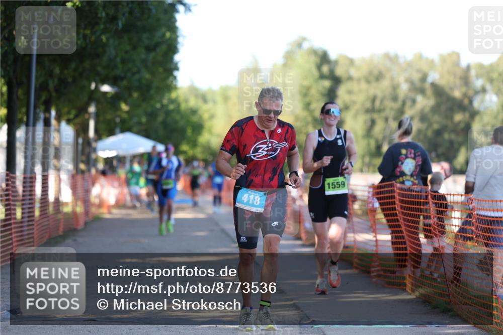 07.09.2025 - 19. Norderstedt Triathlon Michael Strokosch http://msf.ph/oto/8773536 07.09.2025 16:37:43 Laufen 418, 947, 1559, 1563 meine-sportfotos.de
