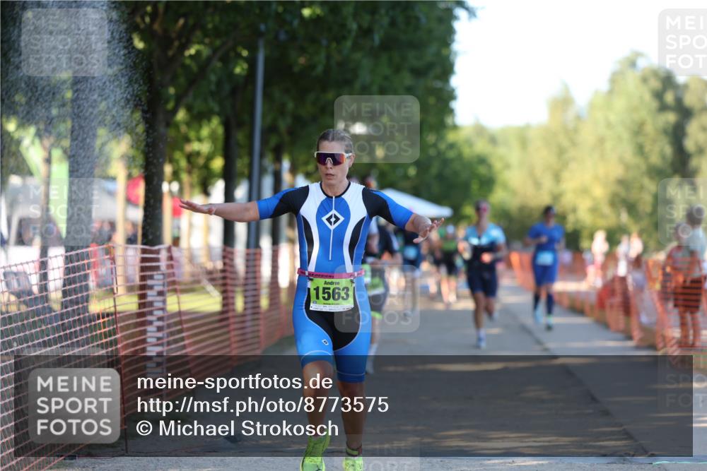 07.09.2025 - 19. Norderstedt Triathlon Michael Strokosch http://msf.ph/oto/8773575 07.09.2025 16:37:49 Laufen 529, 947, 1068, 1094, 1454, 1559, 1563, 1607 meine-sportfotos.de