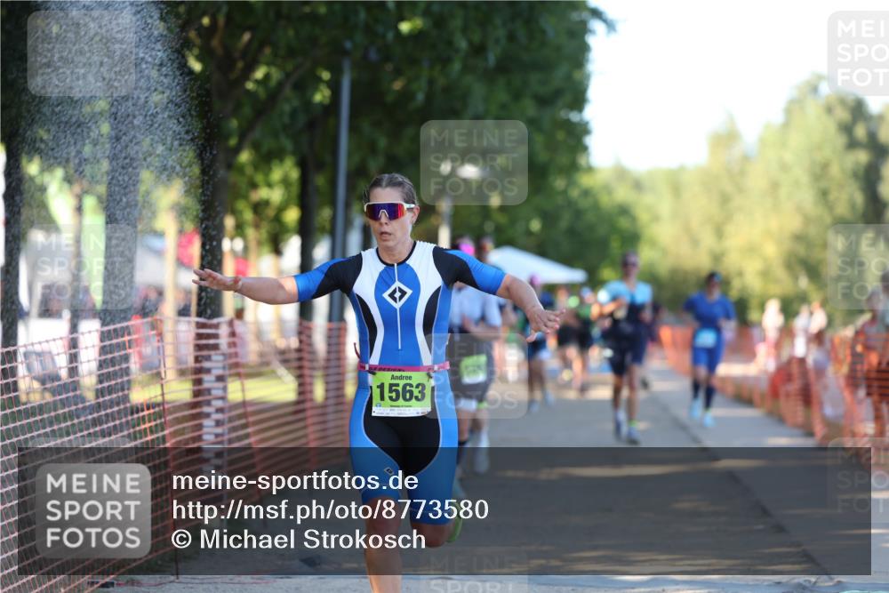 07.09.2025 - 19. Norderstedt Triathlon Michael Strokosch http://msf.ph/oto/8773580 07.09.2025 16:37:49 Laufen 529, 947, 1068, 1094, 1454, 1559, 1563, 1607 meine-sportfotos.de