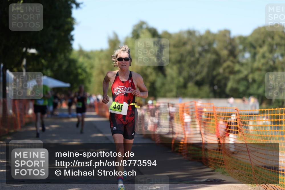 07.09.2025 - 19. Norderstedt Triathlon Michael Strokosch http://msf.ph/oto/8773594 07.09.2025 15:40:11 Laufen 440, 463, 1466 meine-sportfotos.de