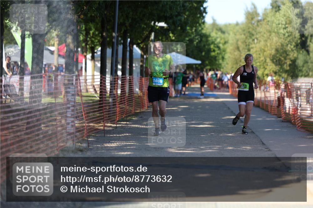 07.09.2025 - 19. Norderstedt Triathlon Michael Strokosch http://msf.ph/oto/8773632 07.09.2025 15:40:15 Laufen 440, 463, 1466 meine-sportfotos.de