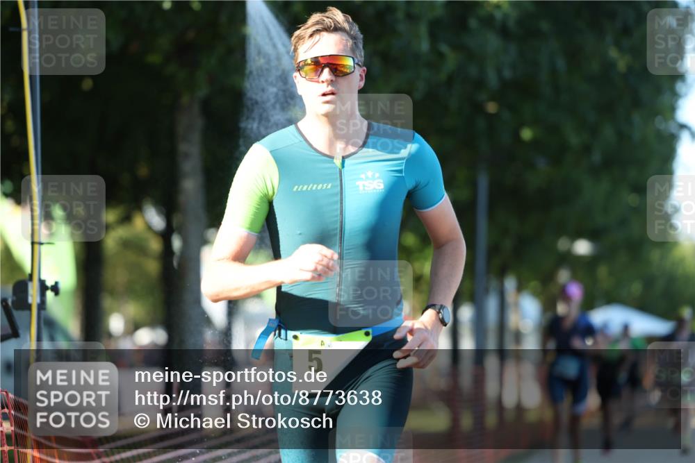 07.09.2025 - 19. Norderstedt Triathlon Michael Strokosch http://msf.ph/oto/8773638 07.09.2025 16:37:56 Laufen 453, 529, 1046, 1068, 1094, 1454, 1470, 1554, 1607 meine-sportfotos.de