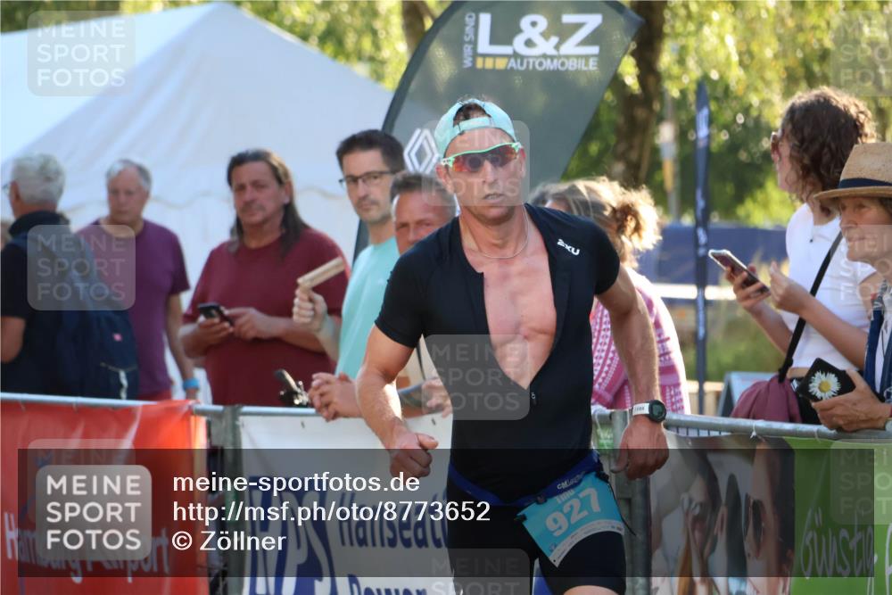 07.09.2025 - 19. Norderstedt Triathlon Zöllner http://msf.ph/oto/8773652 07.09.2025 16:53:29 Ziel 927 meine-sportfotos.de