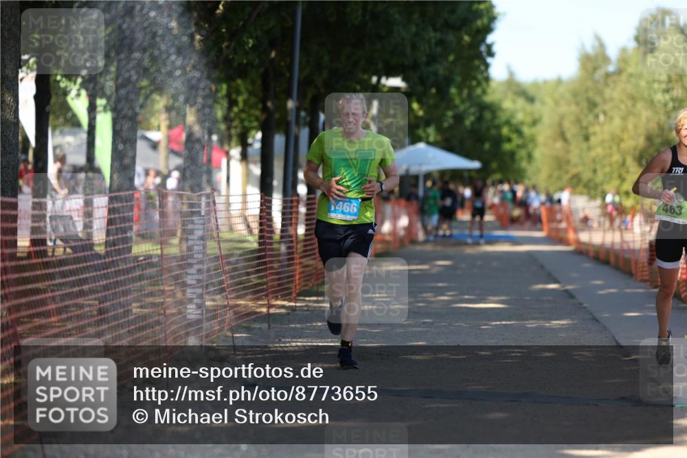 07.09.2025 - 19. Norderstedt Triathlon Michael Strokosch http://msf.ph/oto/8773655 07.09.2025 15:40:17 Laufen 463, 1466 meine-sportfotos.de