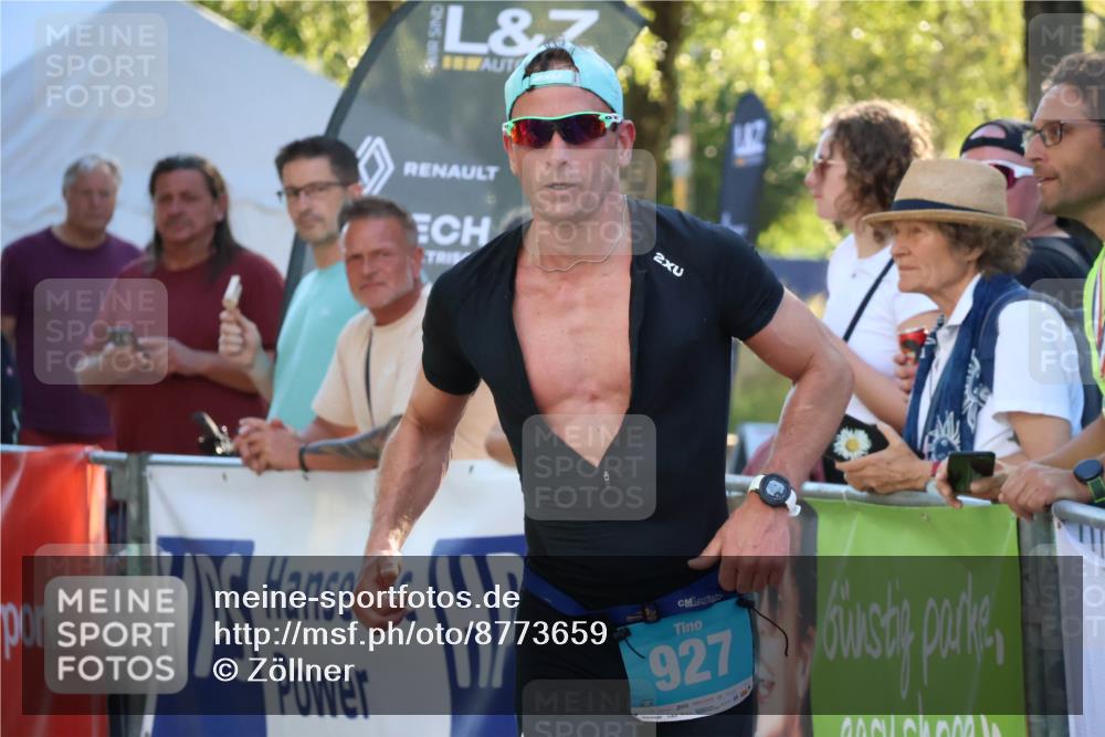 07.09.2025 - 19. Norderstedt Triathlon Zöllner http://msf.ph/oto/8773659 07.09.2025 16:53:29 Ziel 927 meine-sportfotos.de