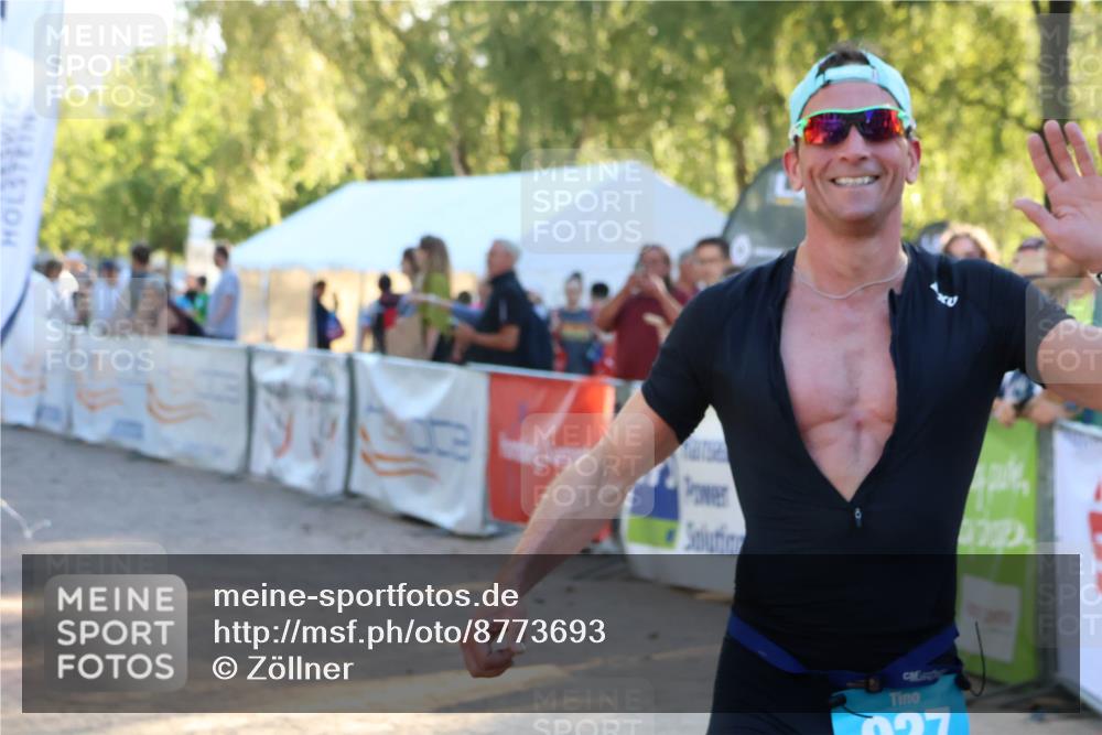 07.09.2025 - 19. Norderstedt Triathlon Zöllner http://msf.ph/oto/8773693 07.09.2025 16:53:31 Ziel 927 meine-sportfotos.de