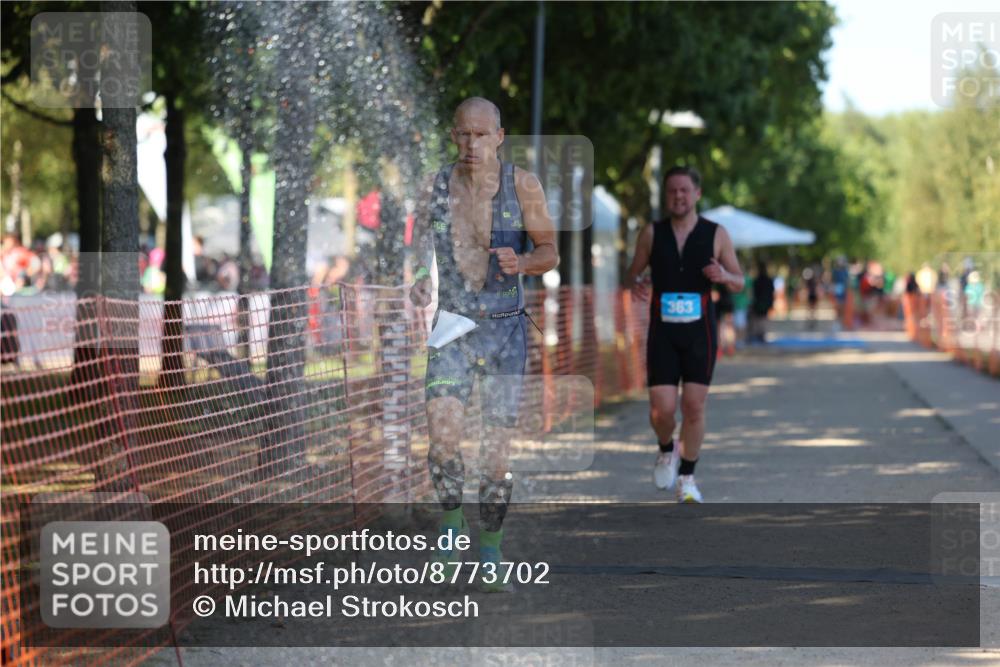 07.09.2025 - 19. Norderstedt Triathlon Michael Strokosch http://msf.ph/oto/8773702 07.09.2025 15:40:44 Laufen 363 meine-sportfotos.de