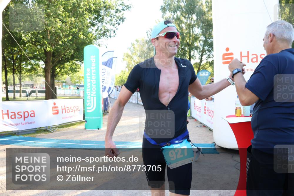 07.09.2025 - 19. Norderstedt Triathlon Zöllner http://msf.ph/oto/8773705 07.09.2025 16:53:32 Ziel 927 meine-sportfotos.de