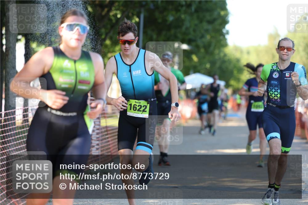 07.09.2025 - 19. Norderstedt Triathlon Michael Strokosch http://msf.ph/oto/8773729 07.09.2025 16:38:05 Laufen 453, 923, 1046, 1092, 1494, 1554 meine-sportfotos.de