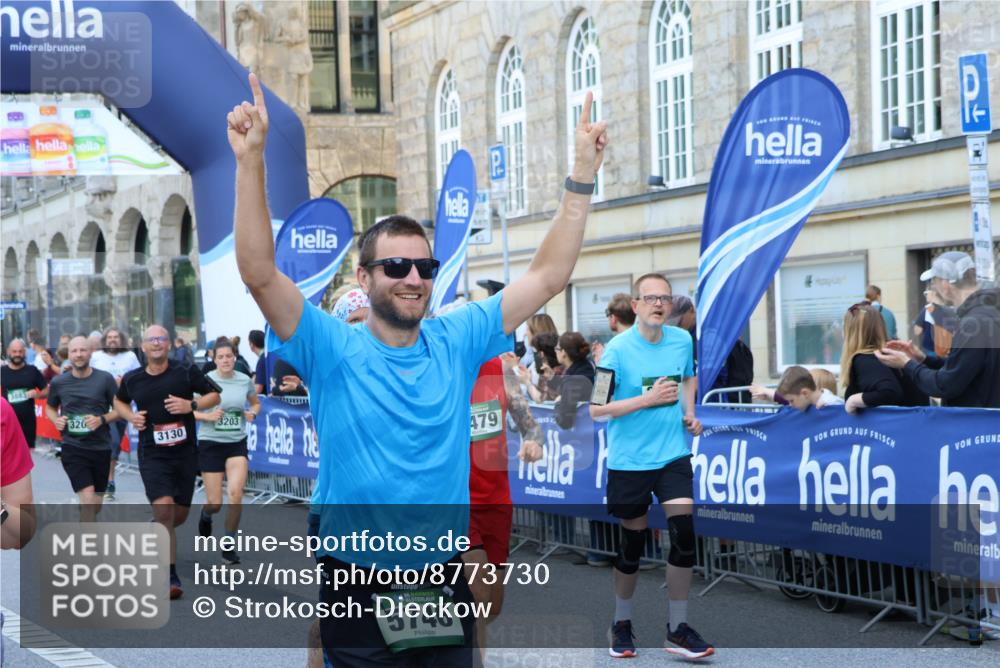 07.09.2025 - BARMER Alsterlauf Strokosch-Dieckow http://msf.ph/oto/8773730 07.09.2025 10:09:01 Ziel 2793, 3007, 3254, 3318, 3340, 3341, 3342, 3603, 3674, 3825, 4296, 4311, 4377, 4421, 4435, 5131, 5188, 5263, 5821, 8289, 8365 meine-sportfotos.de