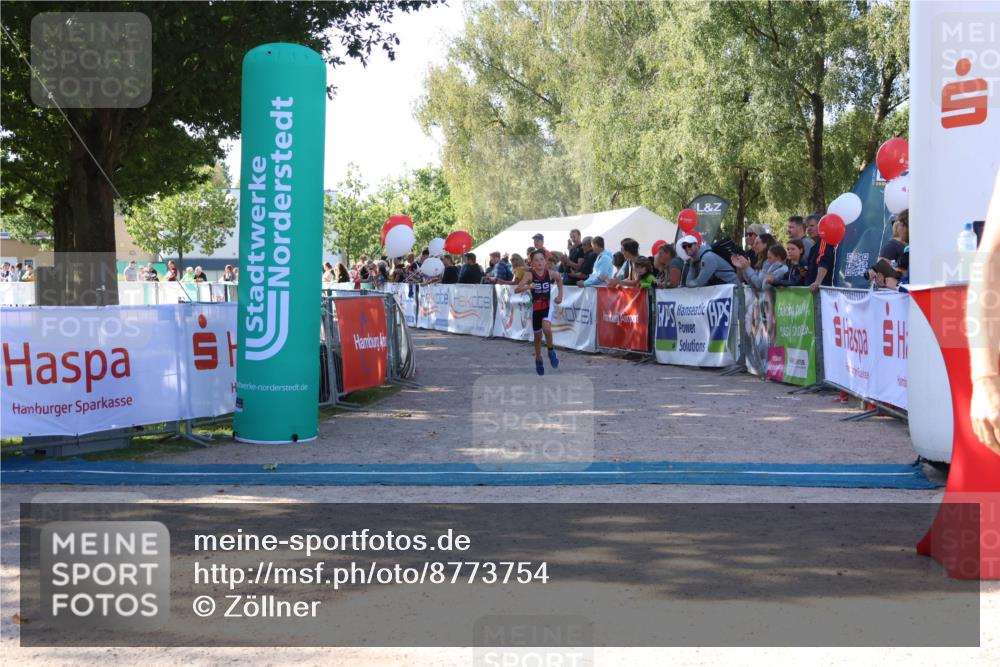 07.09.2025 - 19. Norderstedt Triathlon Zöllner http://msf.ph/oto/8773754 07.09.2025 10:58:00 Ziel 130 meine-sportfotos.de