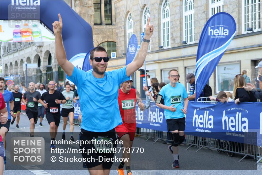 07.09.2025 - BARMER Alsterlauf Strokosch-Dieckow http://msf.ph/oto/8773770 07.09.2025 10:09:01 Ziel 2793, 3007, 3254, 3318, 3340, 3341, 3342, 3603, 3674, 3825, 4296, 4311, 4377, 4421, 4435, 5131, 5188, 5263, 5821, 8289, 8365 meine-sportfotos.de