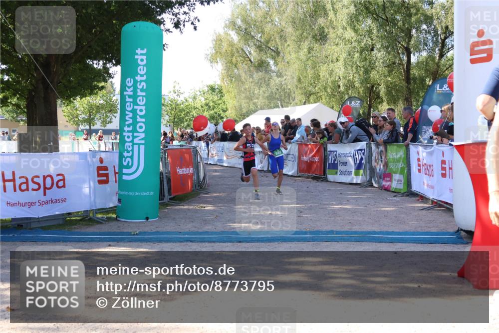 07.09.2025 - 19. Norderstedt Triathlon Zöllner http://msf.ph/oto/8773795 07.09.2025 10:58:08 Ziel 60, 130, 638 meine-sportfotos.de