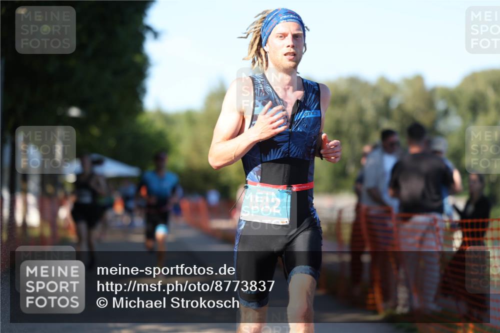 07.09.2025 - 19. Norderstedt Triathlon Michael Strokosch http://msf.ph/oto/8773837 07.09.2025 16:38:33 Laufen 882, 952, 1070, 1446, 1625 meine-sportfotos.de